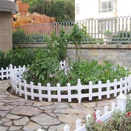 周口鹿邑pvc园艺围栏花园别墅庭院围栏城市绿化带塑钢制草坪护栏