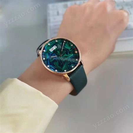 时间之旅 简约时尚电波表 自动对时 真皮表带 玻璃镜面 情侣手表