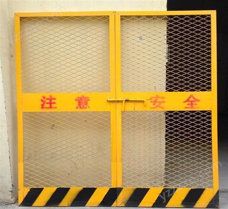 现货供应工地电梯防护门 奥赛施工升降机楼层门