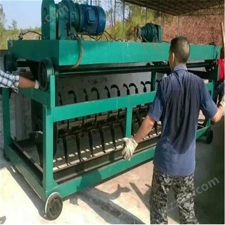 黑龙江槽式翻堆机 自走式有机肥翻堆机  跨度2.4米的养殖场翻堆机 操作简单