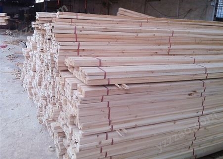 东莞杉木供应商 建筑家具装修板材原杉木定制 耐用防腐杉木