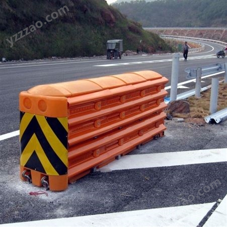 防撞垫价格 可导向防撞垫生产厂家 T高速公路口用防撞垫价格