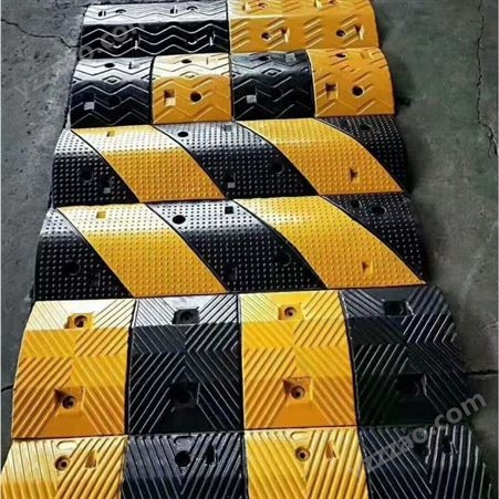 渭南咸阳韩城有卖减速带137,72120237橡胶减速带铸铁减速带