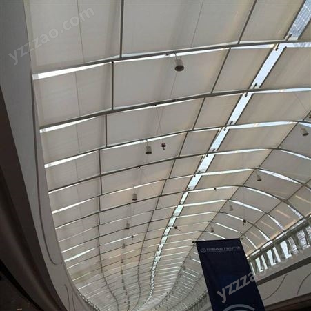 武汉商场玻璃顶面遮阳天棚帘商场购物中心室内电动遮阳帘